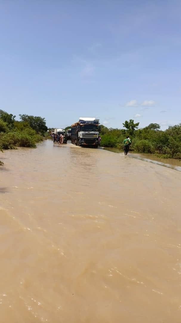 Submersion du pont de Hèrèdougou : circulation restreinte aux poids lourds