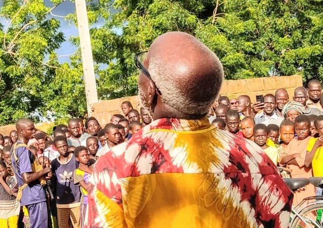 Burkina / Journée des chauves : Ambroise Zongo couronné « roi des chauves » de la commune de Laye