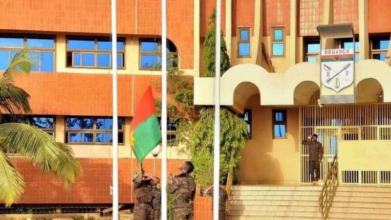 Engagement patriotique et citoyen: Les Douanes du Burkina Faso en première ligne pour le civisme et la sécurité nationale