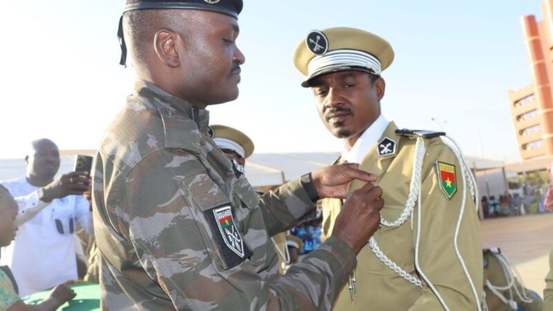 Reconnaissance au Ministère de l&rsquo;Économie et des Finances : 49 agents de l&rsquo;Administration douanière décorés pour leur mérite