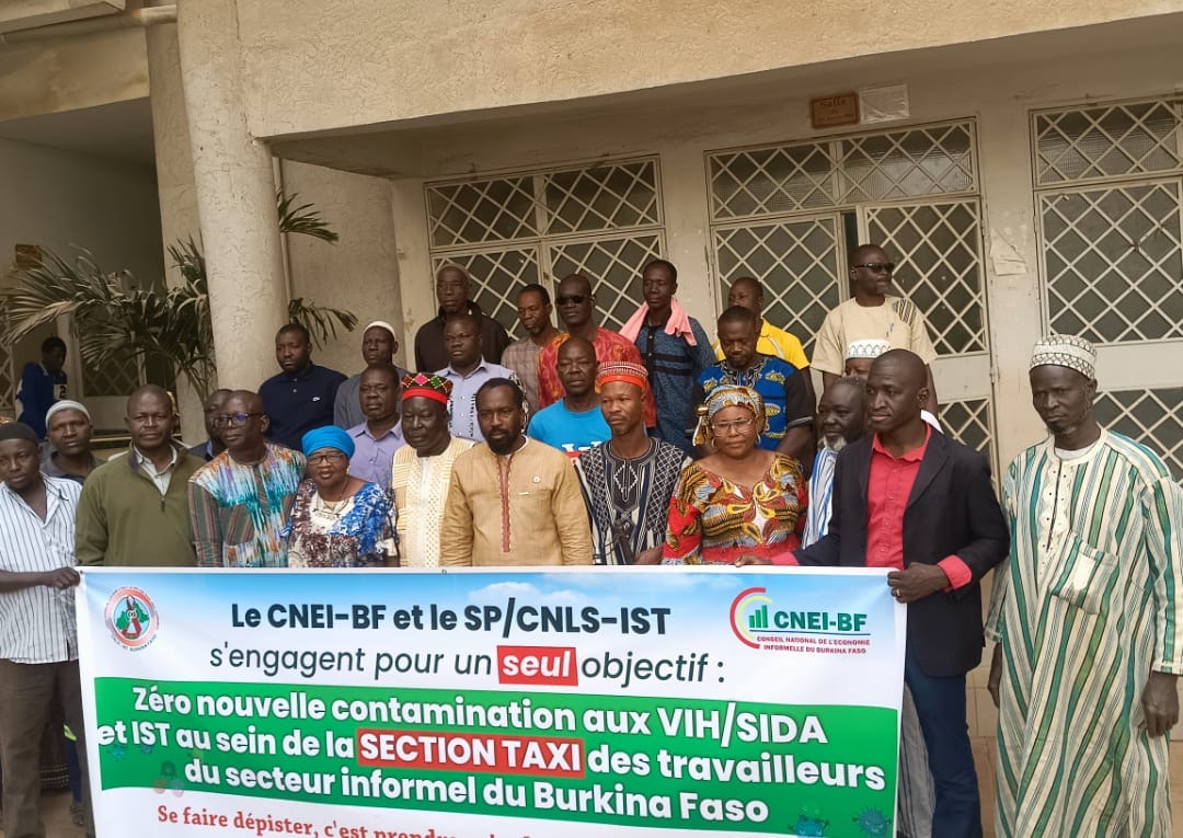 Sensibilisation sur le VIH/SIDA et les IST : Des taximen de Ouagadougou formés sur la question