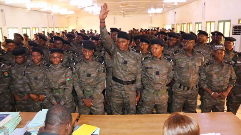 Burkina Faso : 157 nouveaux douaniers prêtent serment pour servir avec intégrité et loyauté