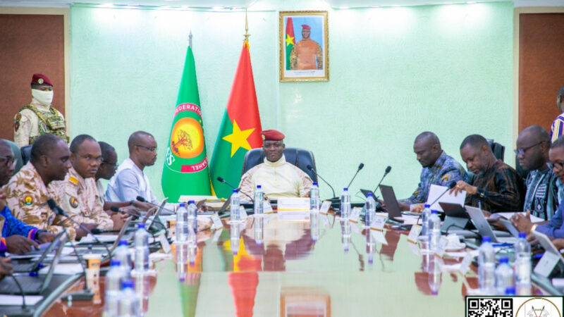 Burkina : Le Gouvernement dénonce une campagne de désinformation visant à attiser les tensions ethniques