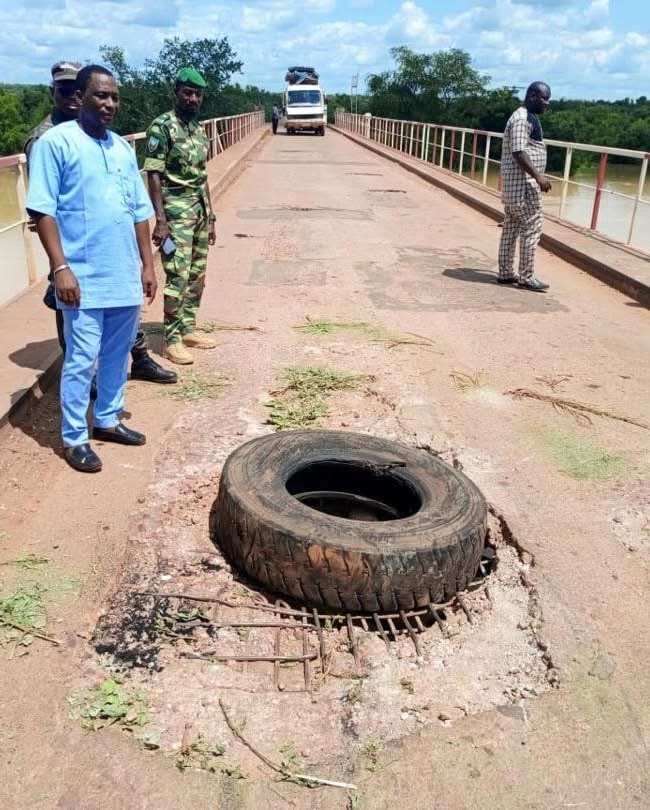RN20/Ioba : La circulation des poids lourds suspendue entre Ouéssa et Dissihn