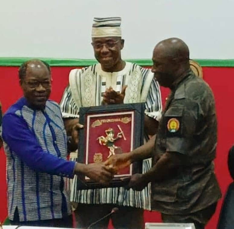 𝐃𝐨𝐮𝐚𝐧𝐞𝐬 𝐞𝐭 𝐒𝐩𝐨𝐫𝐭 : 𝐋’𝐀𝐒-𝐃𝐨𝐮𝐚𝐧𝐞𝐬 𝐭𝐢𝐞𝐧𝐭 𝐬𝐨𝐧 𝐀𝐬𝐬𝐞𝐦𝐛𝐥𝐞́𝐞 𝐆𝐞́𝐧𝐞́𝐫𝐚𝐥𝐞 𝐞𝐧 𝐩𝐫𝐞́𝐬𝐞𝐧𝐜𝐞 𝐝𝐮 𝐆𝐫𝐚𝐧𝐝 𝐂𝐡𝐚𝐧𝐜𝐞𝐥𝐢𝐞𝐫 𝐝𝐞𝐬 𝐎𝐫𝐝𝐫𝐞𝐬 𝐁𝐮𝐫𝐤𝐢𝐧𝐚𝐛𝐞̀