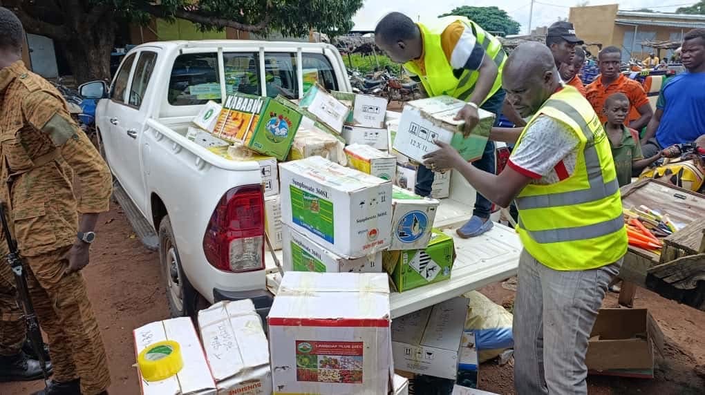 Guiriko : trois tonnes de pesticides 𝙥𝙧𝙤𝙝𝙞𝙗𝙚́𝙨 retirés du marché