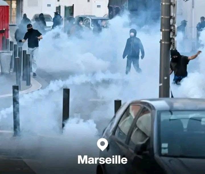 France : journée de chaos et de mobilisation sous le mot d’ordre « Bloquons tout »