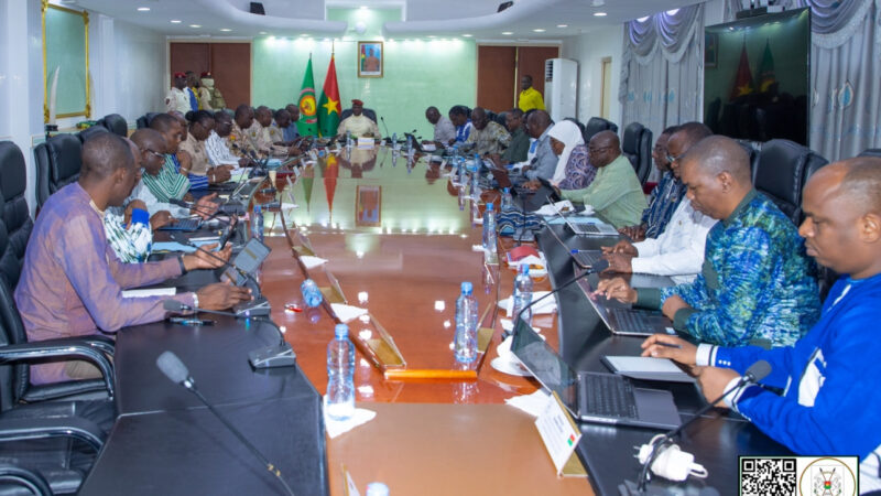 Burkina Faso : visa gratuit pour les Africains, jours fériés à 67 milliards FCFA