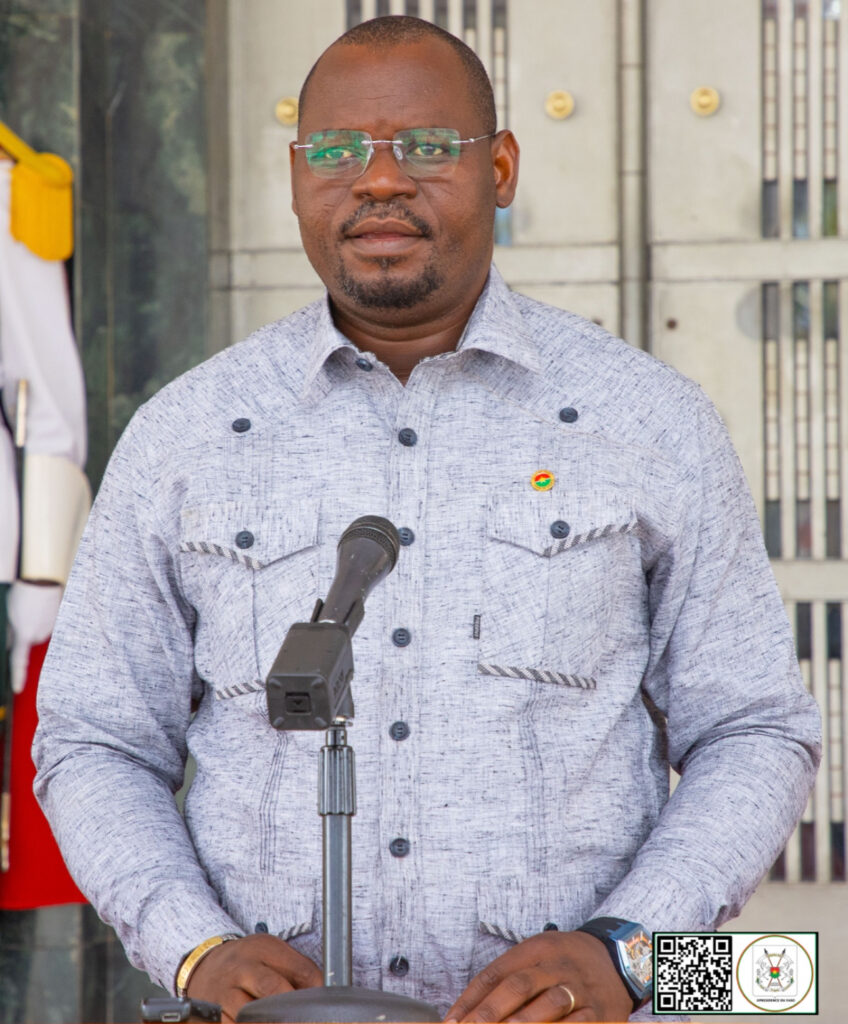 Pour le Ministre chargé de la Justice, Edasso Rodrigue BAYALA, son département travaille à être plus proche de nos réalités socio-culturelles, conformément à la vision du Président du Faso