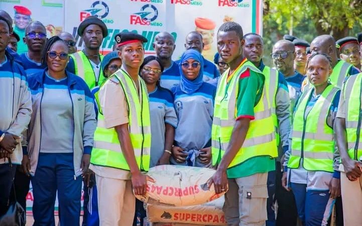 Faso Mêbo : Les enfants de troupe du PMK contribuent avec 10 tonnes de ciment