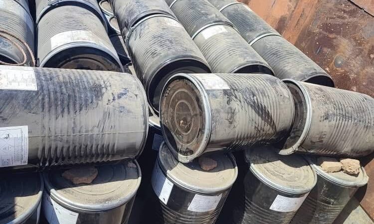 Kaya :  La Douane intercepte 100 fûts de cyanure dissimulés sous des sacs de ciment