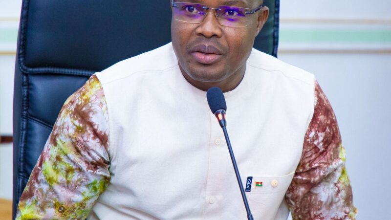 Burkina Faso : un remaniement ministériel recentre l’action gouvernementale