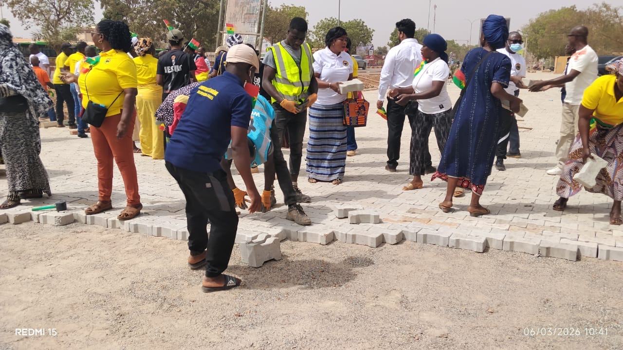 69e anniversaire de l’indépendance du Ghana : L’ambassade offre 5 tonnes de ciment à Faso Mêbo