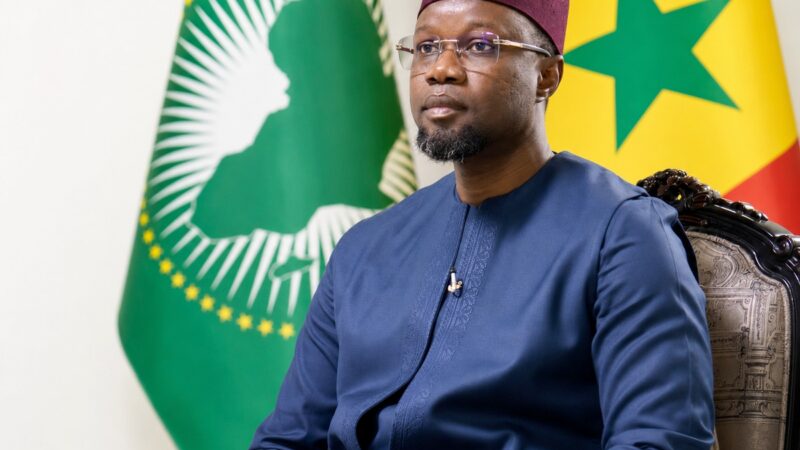 Sénégal : Ousmane Sonko réaffirme son opposition à toute remise en cause de la loi contre l’homosexualité
