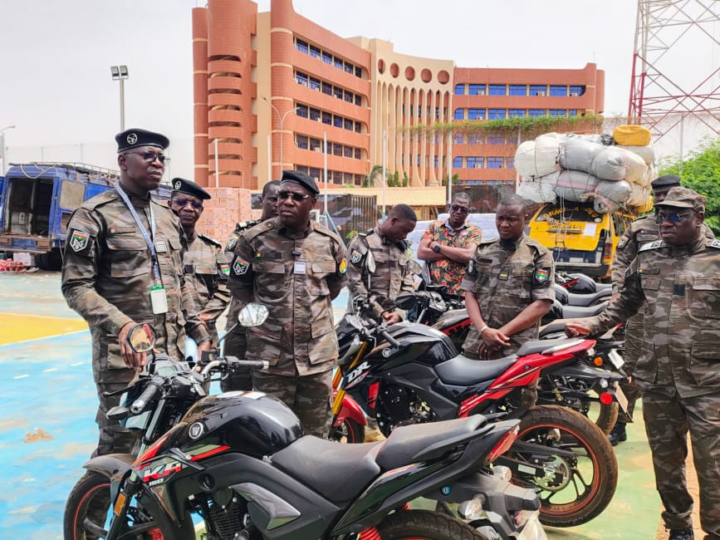 Burkina Faso : plus de 734 millions FCFA de produits frauduleux saisis lors de l&rsquo;opération « Burkindi »
