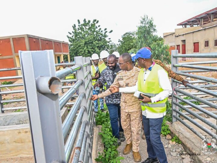 Réhabilitation de l’abattoir de Tenkodogo : 57 % des travaux réalisés, le ministre Sombié veut une infrastructure aux meilleurs standards internationaux