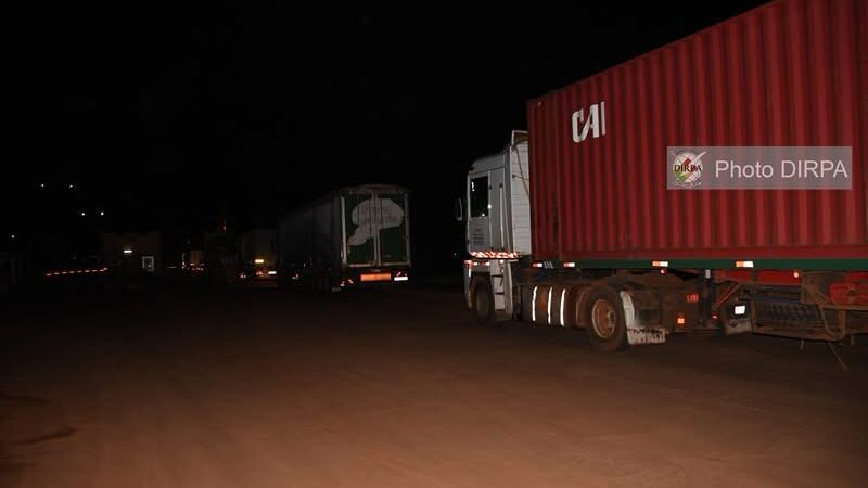 Mali : les FAMa sécurisent un impressionnant convoi de 940 camions sur l’axe Kayes-Bamako