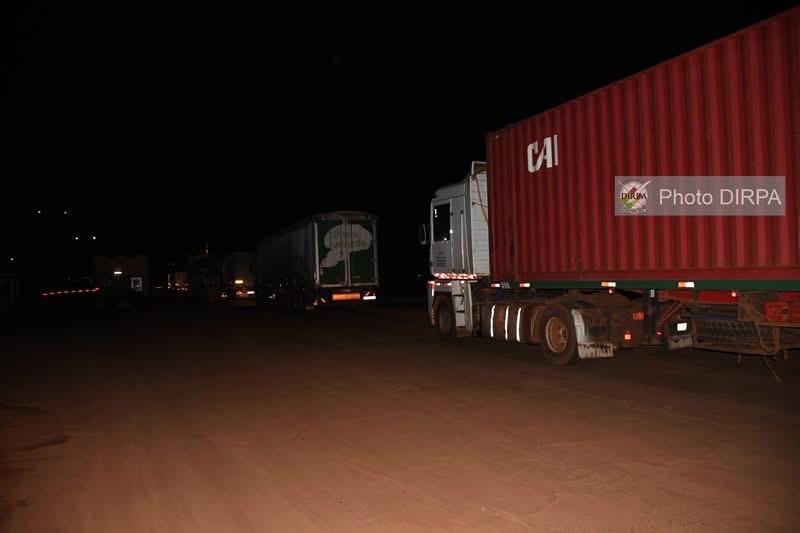Mali : les FAMa sécurisent un impressionnant convoi de 940 camions sur l’axe Kayes-Bamako