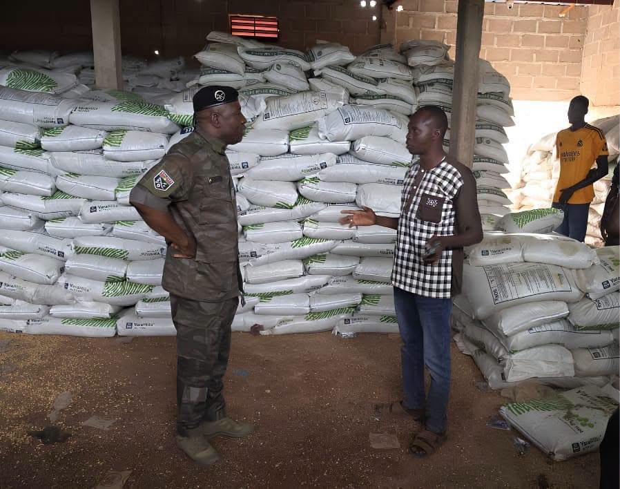 Burkina Faso : plus de 300 tonnes d&rsquo;engrais de contrebande saisies à Léo