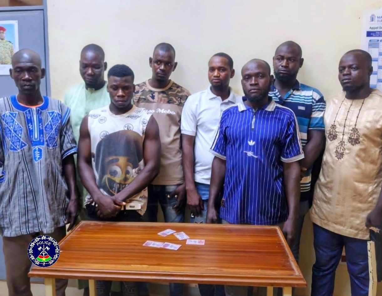 BURKINA FASO  : LA POLICE DÉMANTÈLE UN RÉSEAU DE FAUSSAIRES DE PERMIS DE CONDUIRE